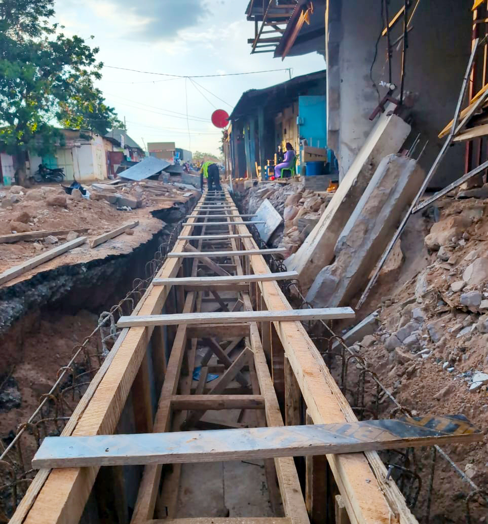 Reinforced Concrete U-Ditch Drainage System